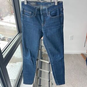 Jcrew low rise toothpick Jean medium/dark rinse 23